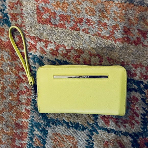 Steve Madden Handbags - Steve Madden Yellow Wristlet Zip Around Wallet Like New Condition